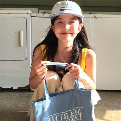 亚曼达厌世系